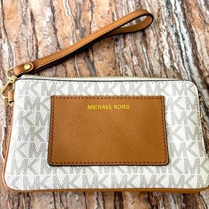 Michael Michael Kors wallet / clutch